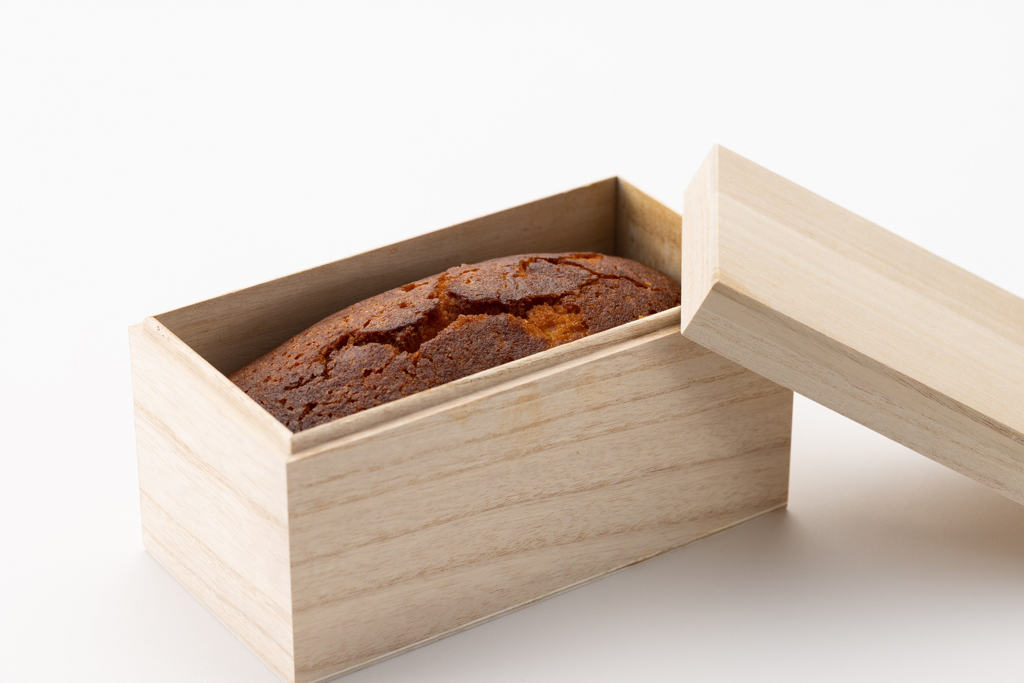 【期間限定・数量限定】芳醇ウィスキーケーキ（１本入り）　お届けはご注文日より１０日から２０日の間となります