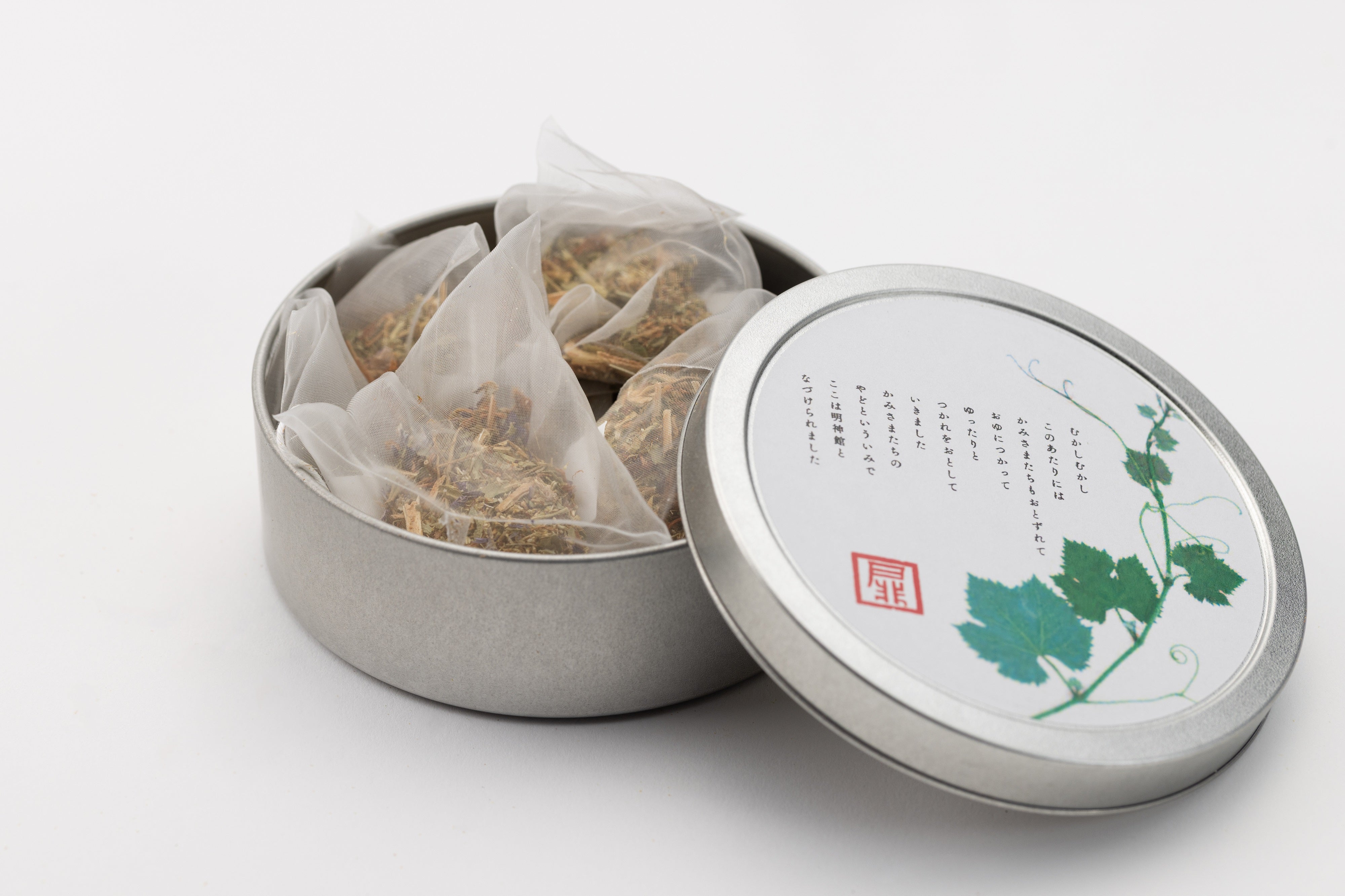 明神館オリジナル ハーブティー「スイートアップル」「ぐっすり茶」「アサイーブレンド」各１缶セット<br class="sp-none">【３缶セット】　